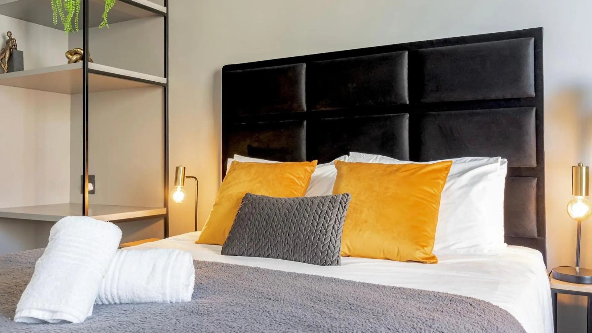 Smart, Contemporary Designed Apartment Cape Town