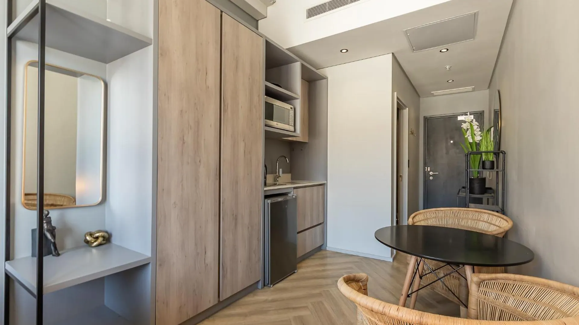 Smart, Contemporary Designed Apartment Cape Town 0*,  South Africa