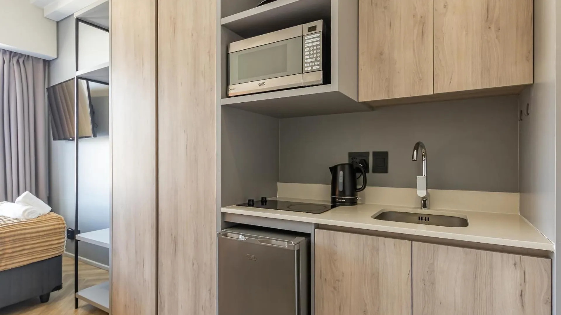 Smart, Contemporary Designed Apartment Città del Capo